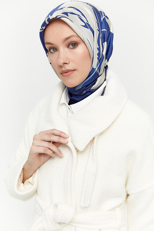 Mendil Yakalı Düğmeli Manto - 3