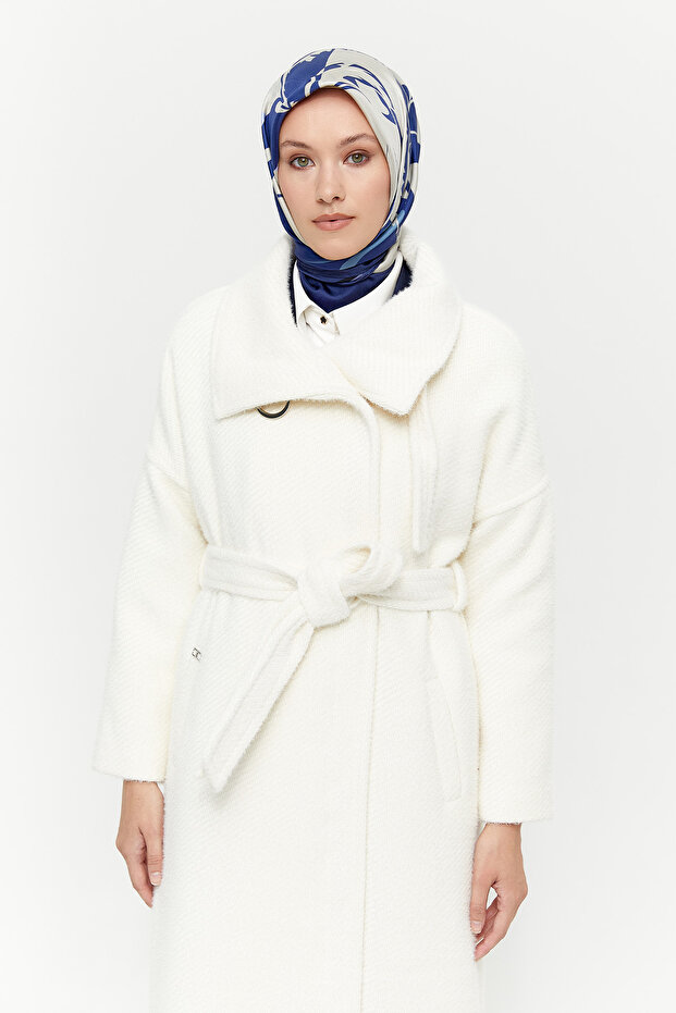 Mendil Yakalı Düğmeli Manto - 2