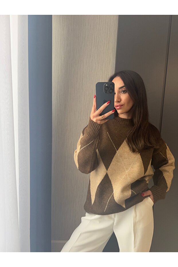 سترة منقوشة بالألماس - 7