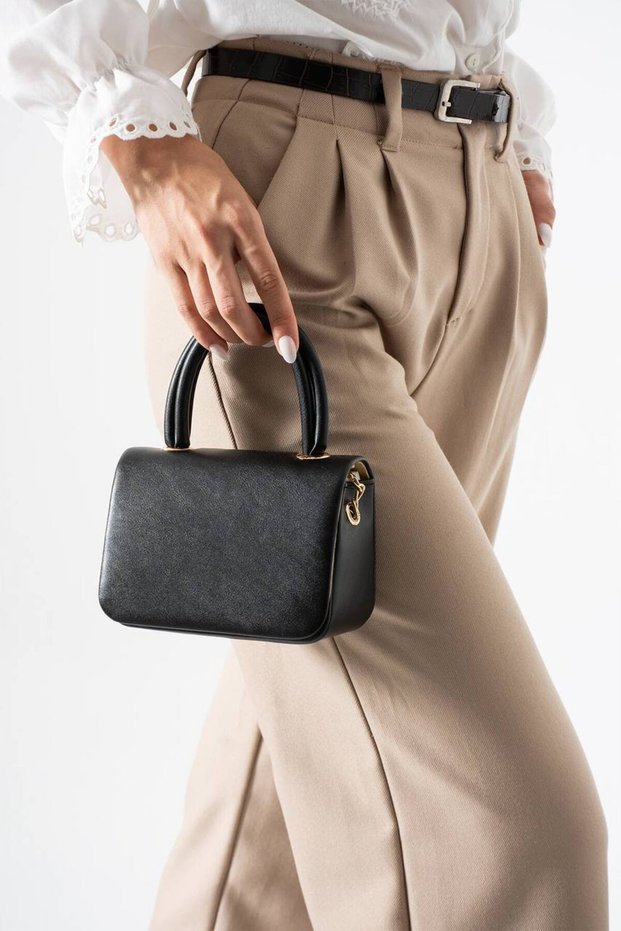 Small Size Simple Women's Hand and Shoulder Bag with Gold Chain Detail