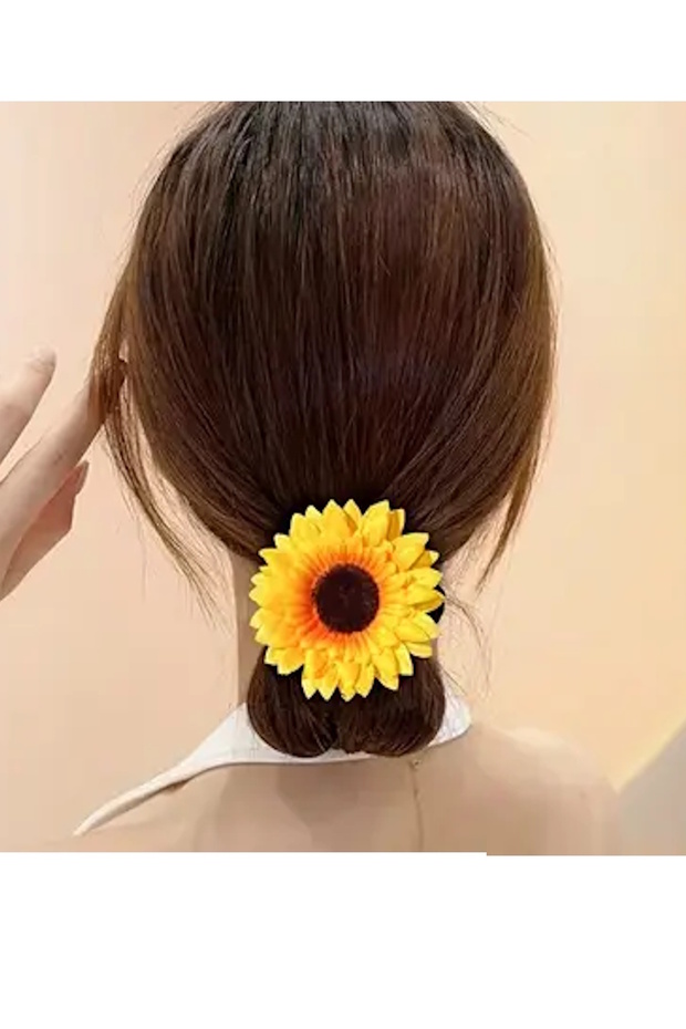 Yellow Color Flower Rubber Buckle