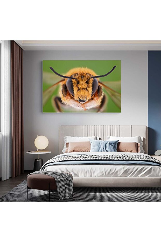 Macro bee head painting, code 1905 - 7