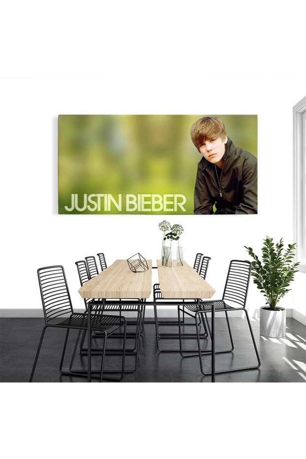 Justin Bieber singer, code 2383 - 7