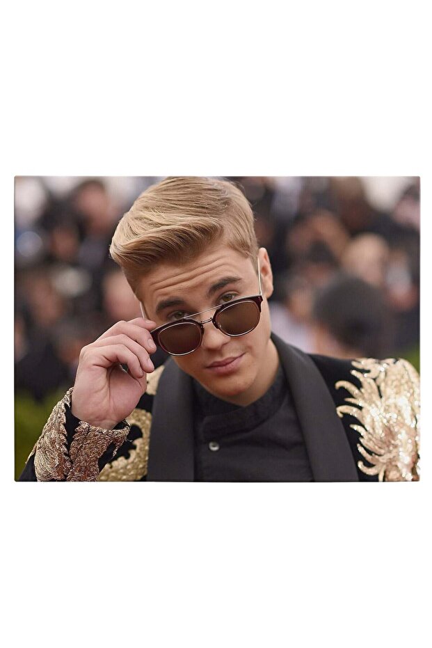 Justin Bieber singer, code 2281 - 2