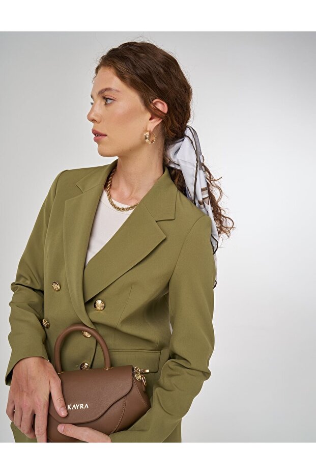 سترة بليزر بتفاصيل أزرار باللون الكاكي - 7