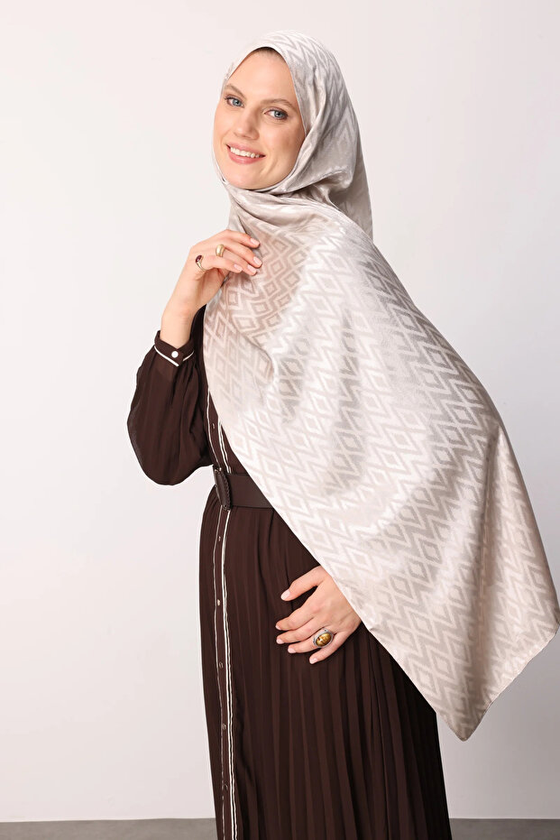 Tile Pattern Shiny Jacquard Shawl - 5