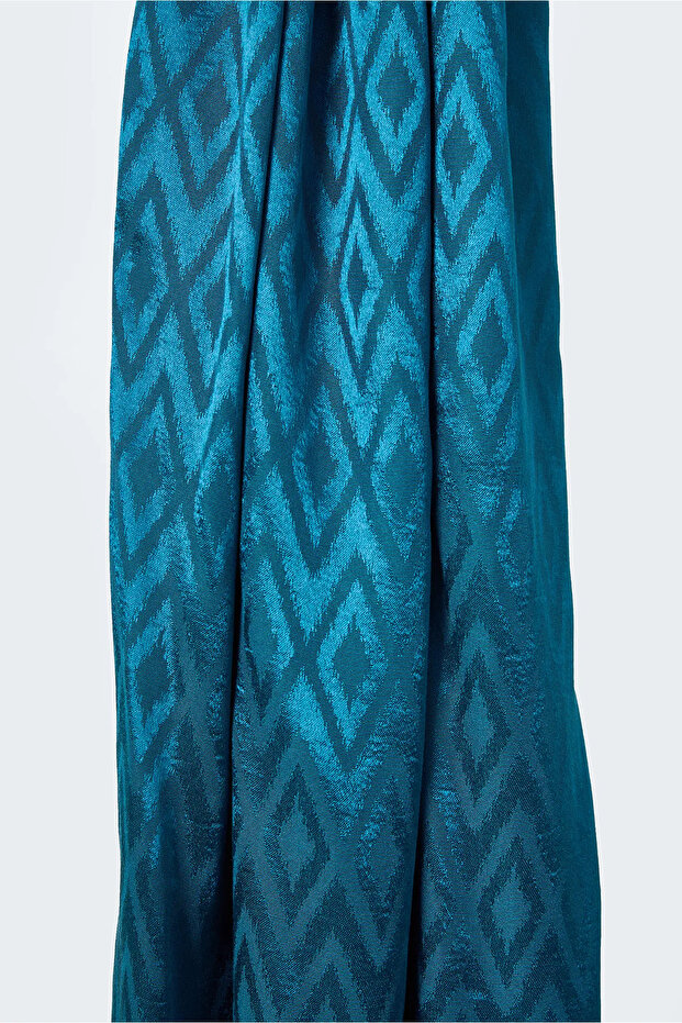 Tile Pattern Shiny Jacquard Shawl - 7