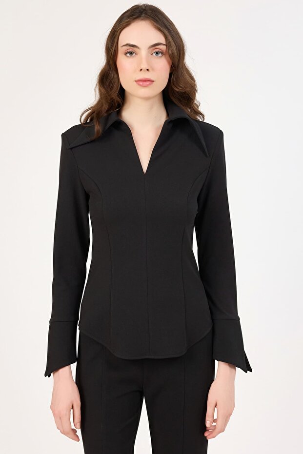 Büyük yakalı örme bluz - 1