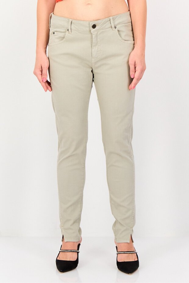 Women Regular Fit Solid Stretchable Jeans, Grey