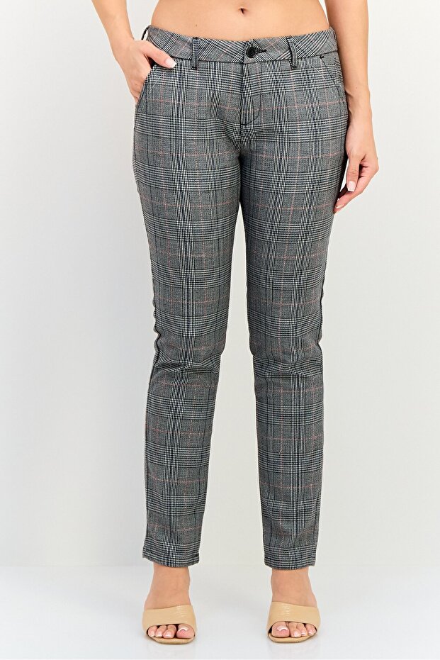 Women Chino Fit Plaid Straight Leg Pants, Multicolor
