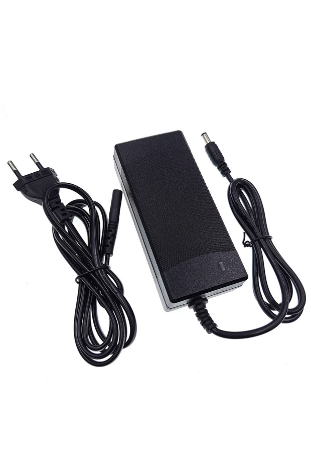 12.6V 3A Lithium Battery Charger for 3S 10.8V 11.1V 12V Li-ion Polymer Battery Light