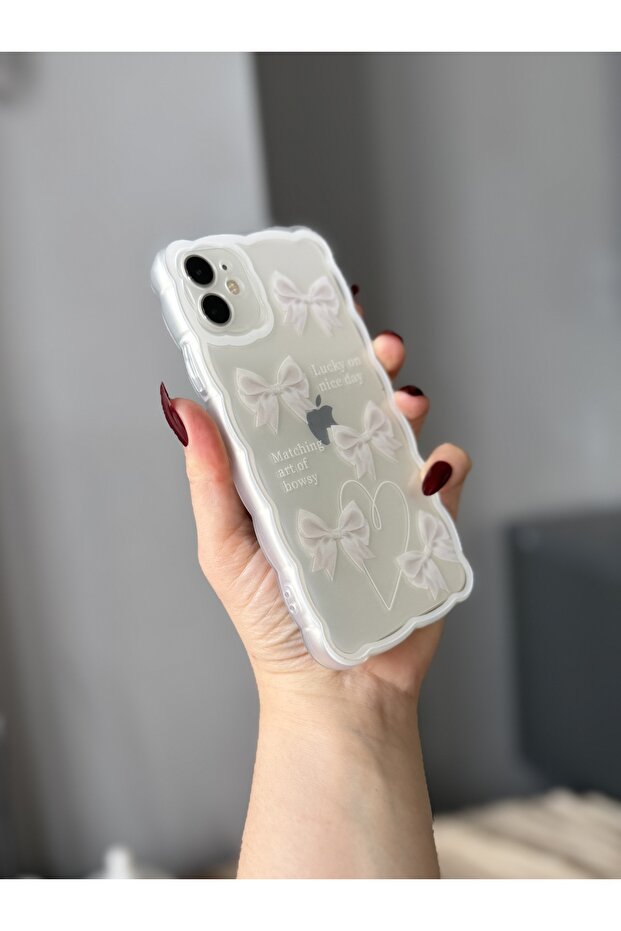 iPhone 11 Transparent Case with Bow Pattern and Wavy Edge - 2