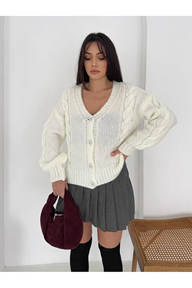 سترة بأربعة أزرار وياقة على شكل حرف V - 5