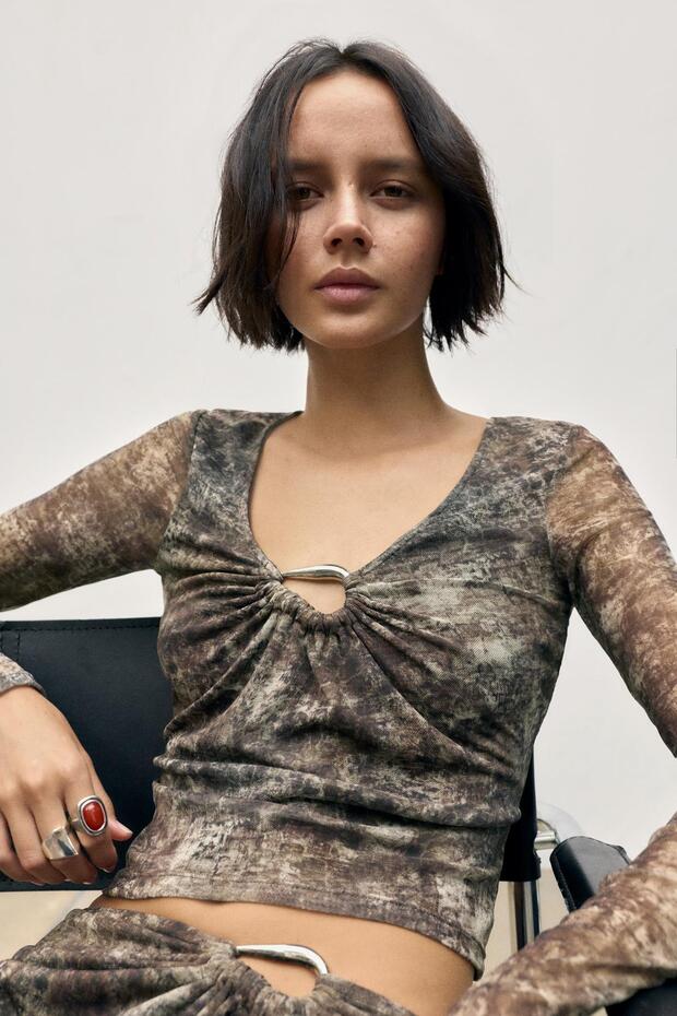 File kumaşlı tokalı top - 1