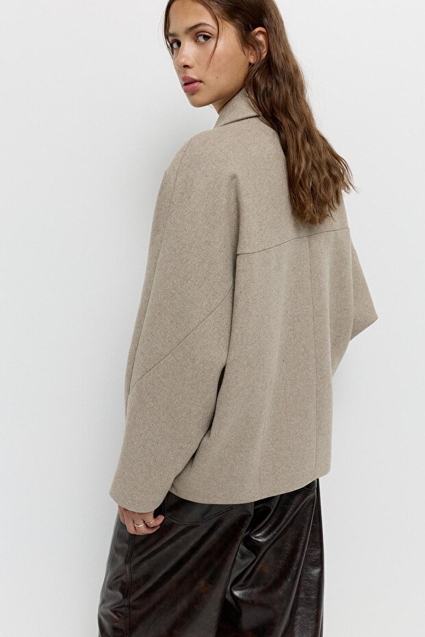 Volümlü yünlü kısa kaban - 4