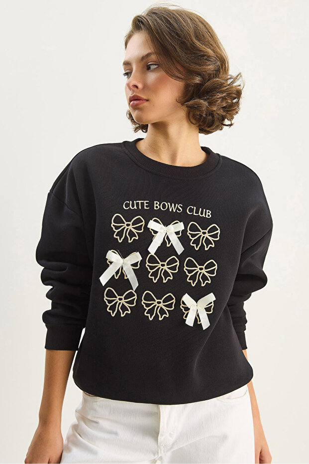 Women's Black Bow Embroidered Three-Thread Embroidered Sweatshirt with Ribbon Accessories 60601048