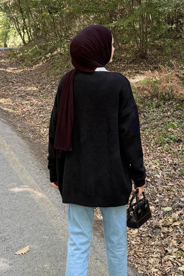 Kalp Nakış Detaylı Oversize Hırka Siyah - 4