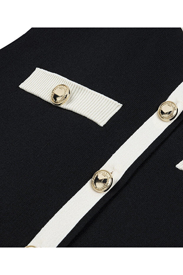 Metal düğmeli süveter - 4