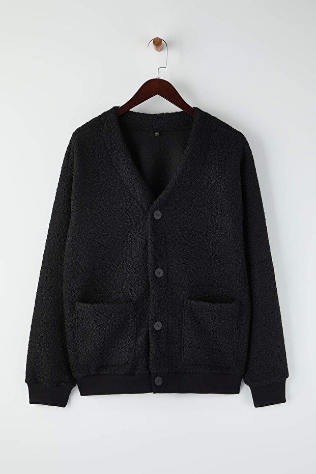 Siyah Oversize/Geniş Kesim V Yaka Düğmeli Dokulu Kalın Hırka TMNAW26HI00004 - 4