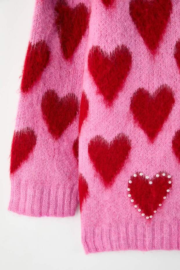 Pembe Kalp Desenli İncili Yumuşak Tuşeli Triko Hırka TBBAW26AV00007 - 6