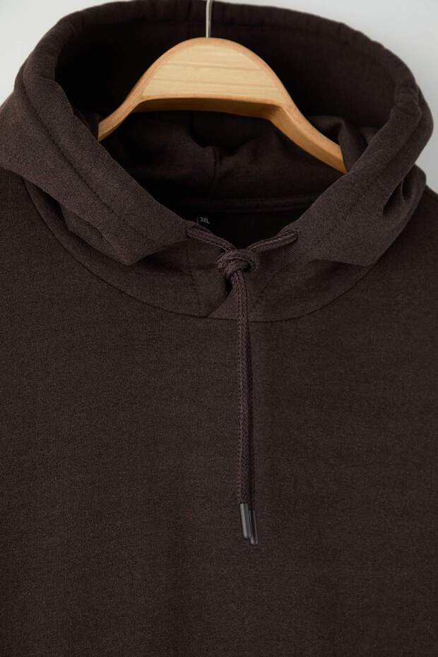 Kahverengi Büyük Beden Oversize/Geniş Kesim İçi Polar Kapüşonlu Sweatshirt TMNAW24AO00013 - 2