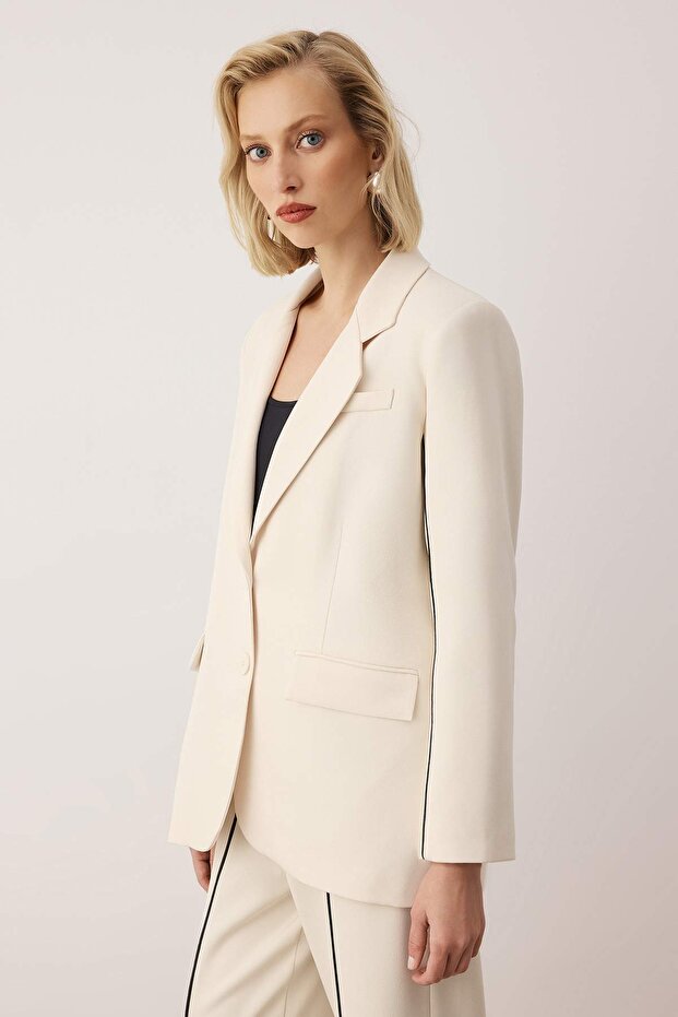 EXCLUSIVE Özel Koleksiyon Ekru Biye Detaylı Oversize Blazer Ceket TWOAW26BC00053 - 3