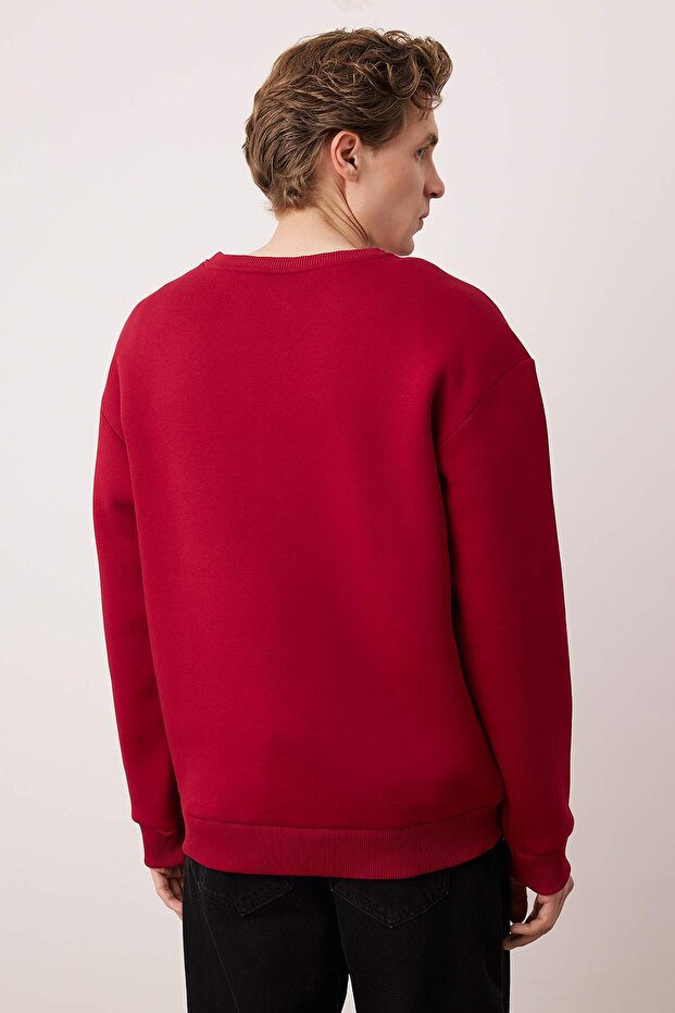 Kırmızı Yeni Oversize/Geniş Kesim Yonca Baskı Detaylı Kalın/İçi Polar Sweatshirt TMNAW26SW00024 - 4