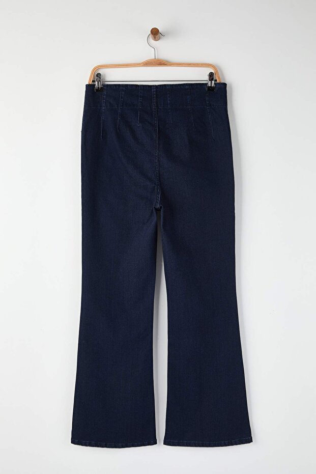 Koyu Mavi Yüksek Bel Dikiş Detaylı İspanyol Paça Büyük Beden Flare Fit Jeans TBBAW26CJ00024 - 7