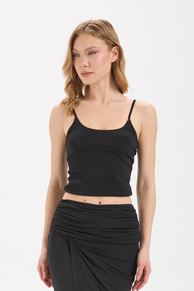 Thin Strap Square Neck Basic Top - 7