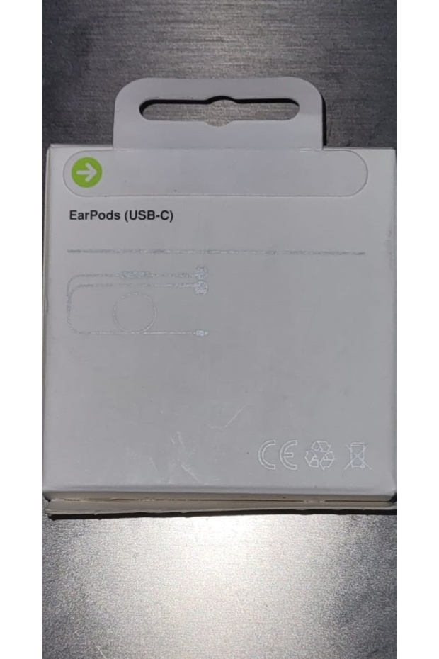 EarPods (USB-C) - 3
