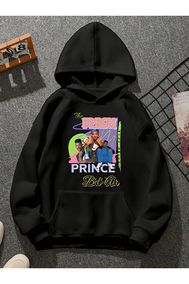 سويت شيرت أسود بقلنسوة مطبوعة من the fresh v1