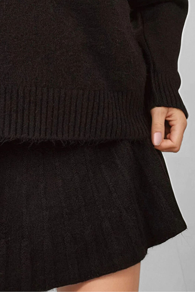 BDART Dokulu Oversize Yüksek Yaka Örme Takım - 5