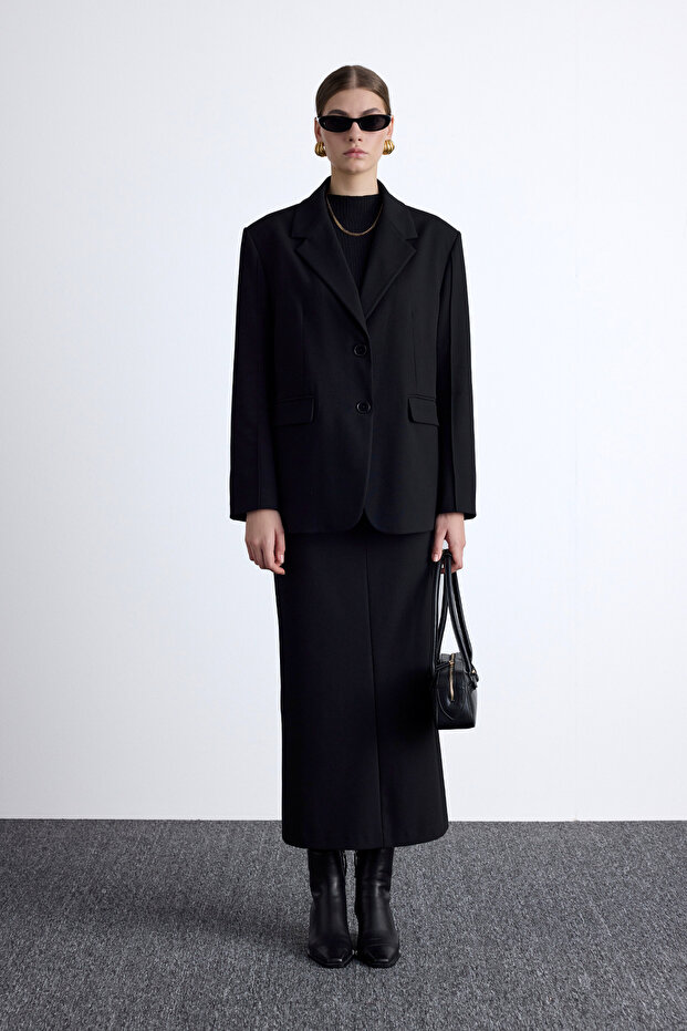 Czarna klasyczna spódnica - 2