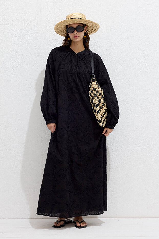 ASTARLI BRODE ELBİSE SİYAH - 3