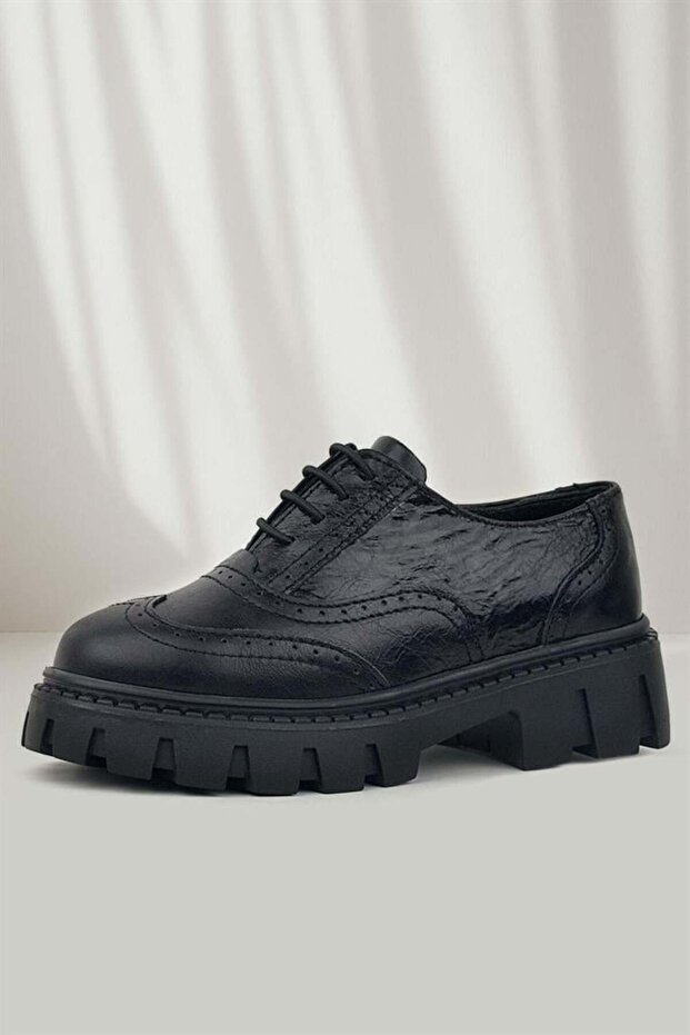 Black Wrinkled Patent Leather Genuine Leather Laced Oxford Casual Shoes