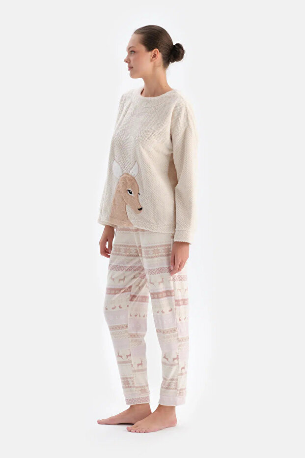 Ekru Geyikli Altı Metraj Baskılı Pijama Takımı - 3