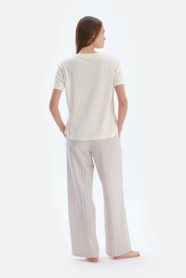 Ekru V Yaka Dokuma Pantolonlu Pijama Takımı - 2