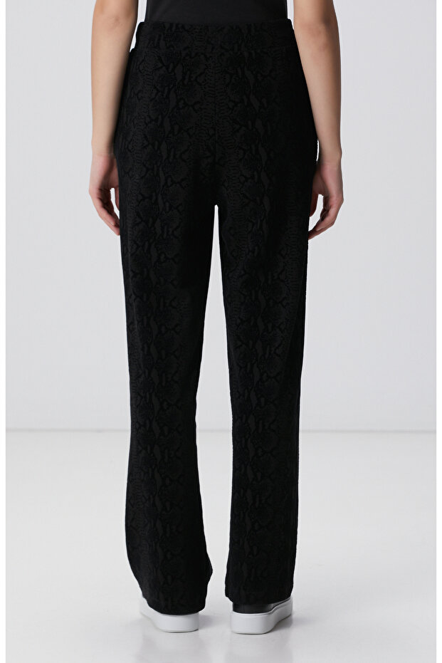 Siyah Baskılı Eşofman - 4