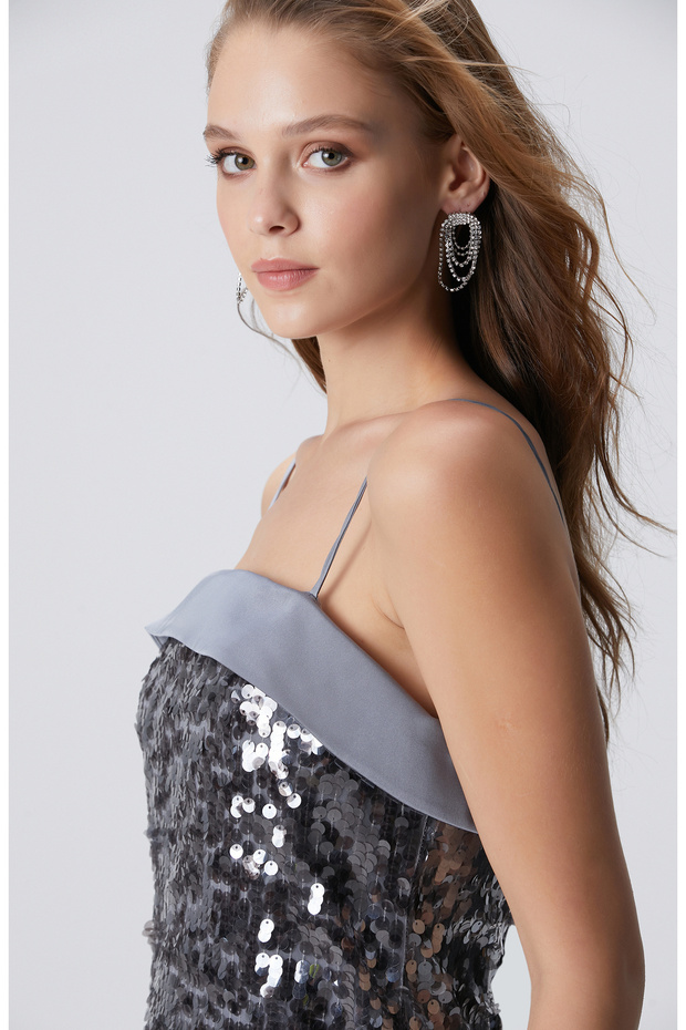 Gümüş Rengi Küpe - 1