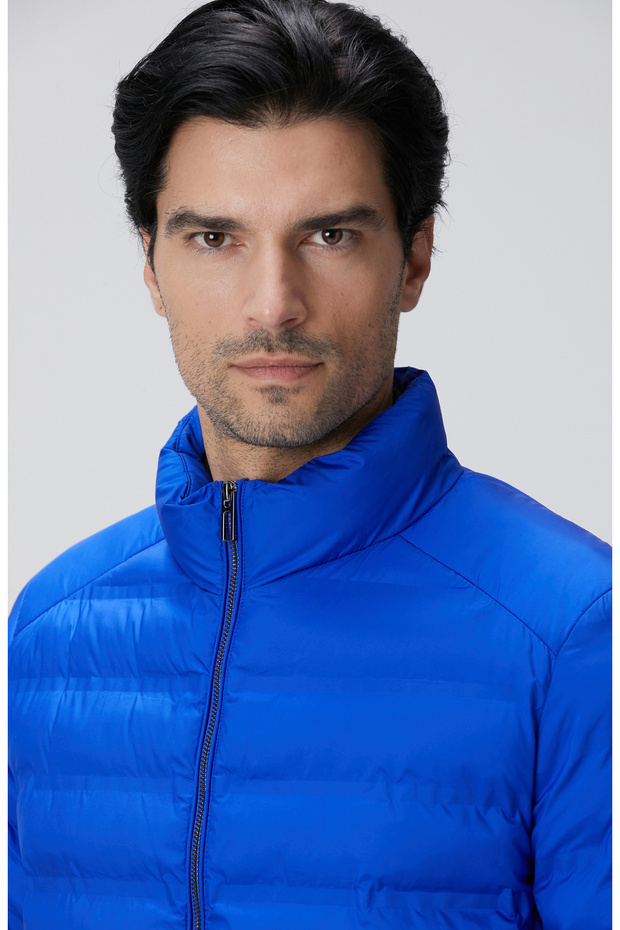 Saks Puffer Mont - 7