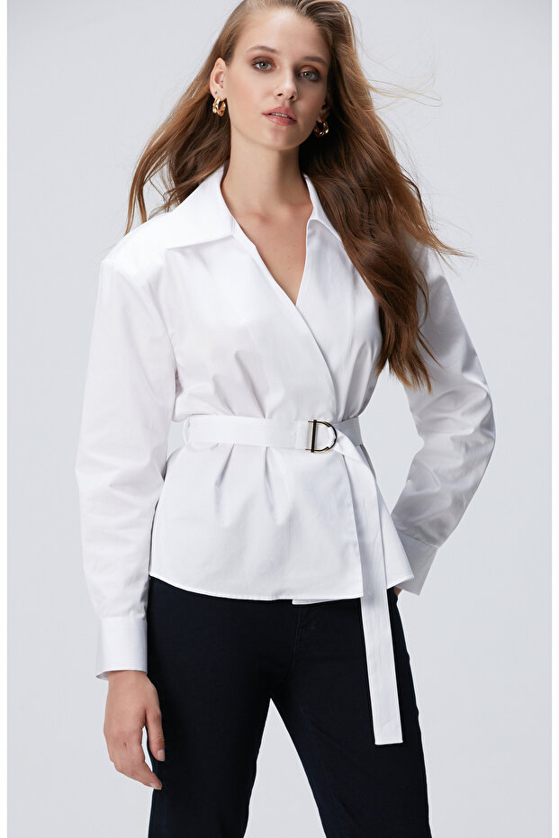 Beyaz Kemerli Bluz - 1