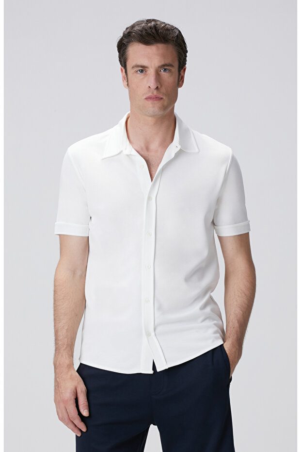 Kırık Beyaz Gömlek - 1