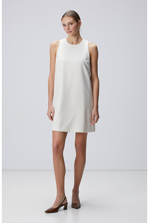 Kırık Beyaz Elbise - 3