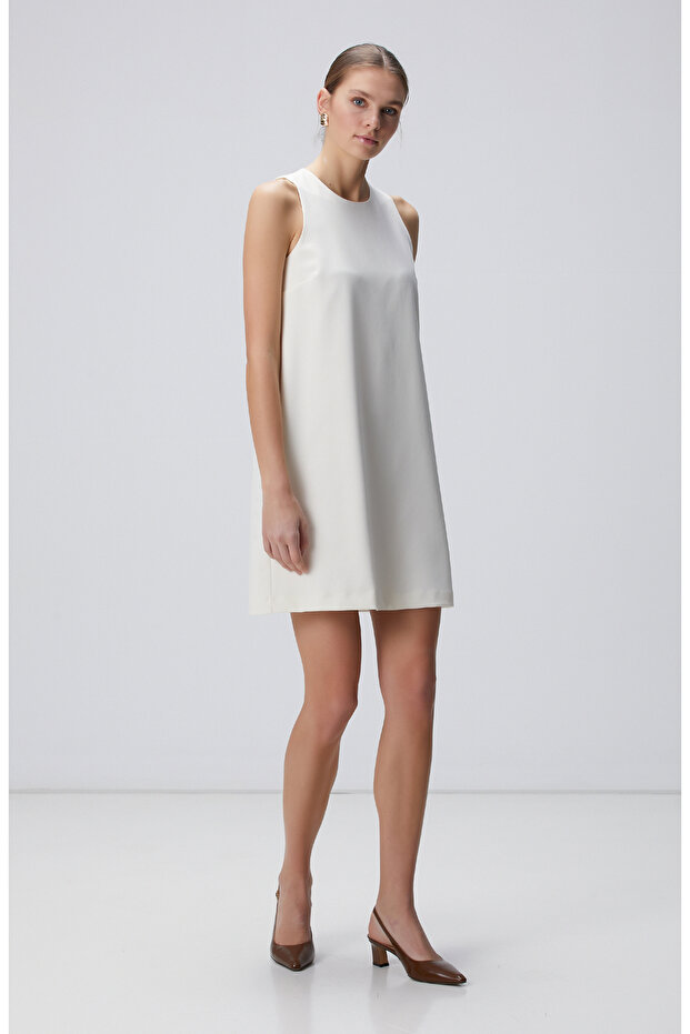 Kırık Beyaz Elbise - 4