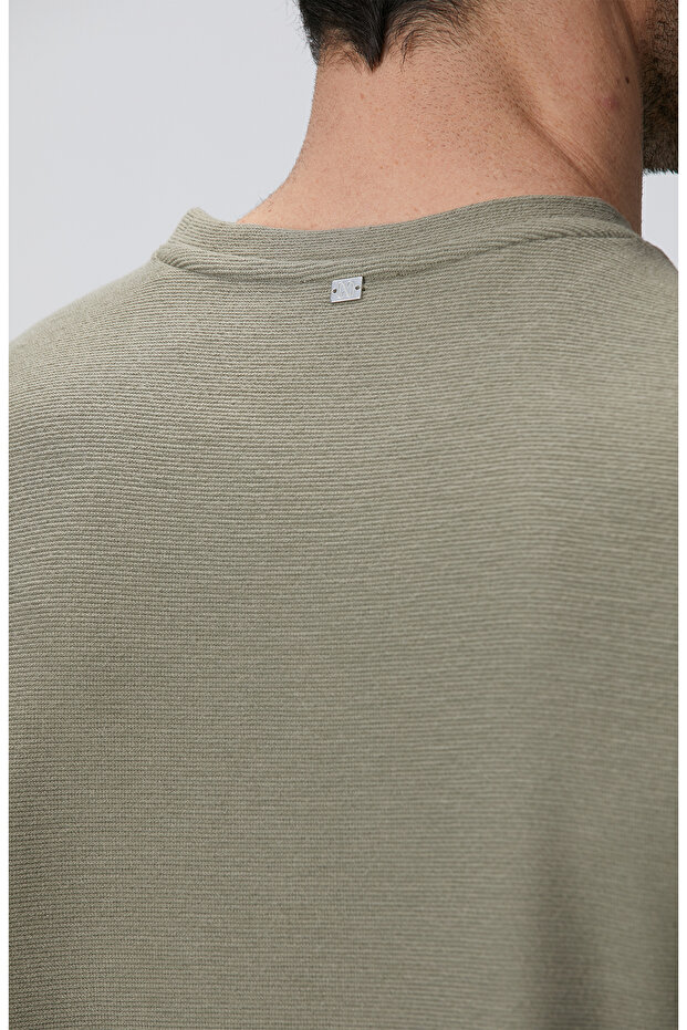 Haki T-shirt - 8