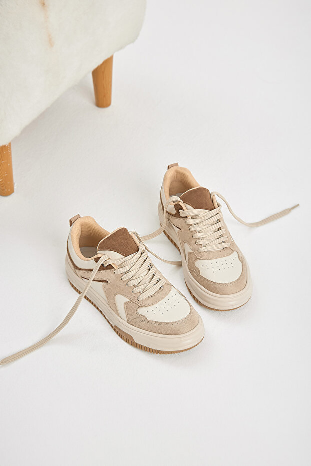Női bézs színű, termotalpú, fűzős sportcipő - 1