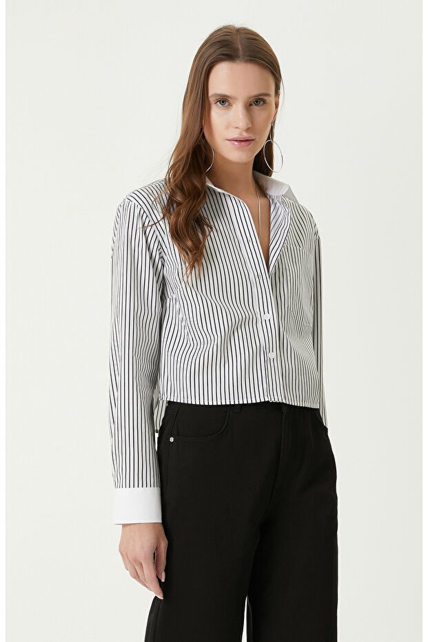 Siyah Beyaz Gömlek - 1