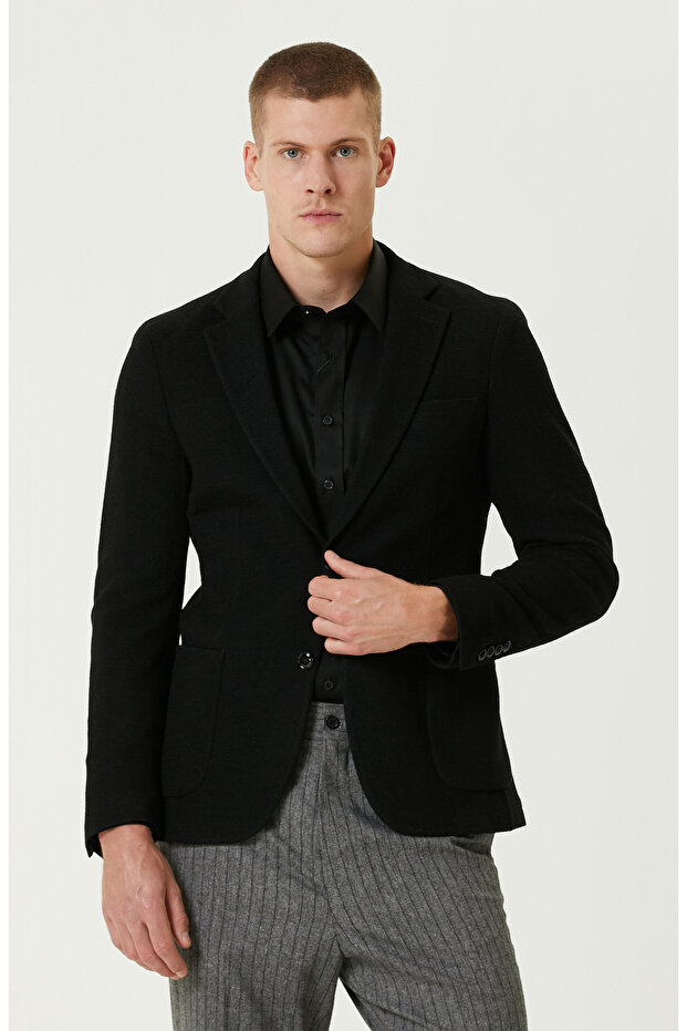 Siyah Yün Karışımlı Jakarlı Örme Ceket - 1