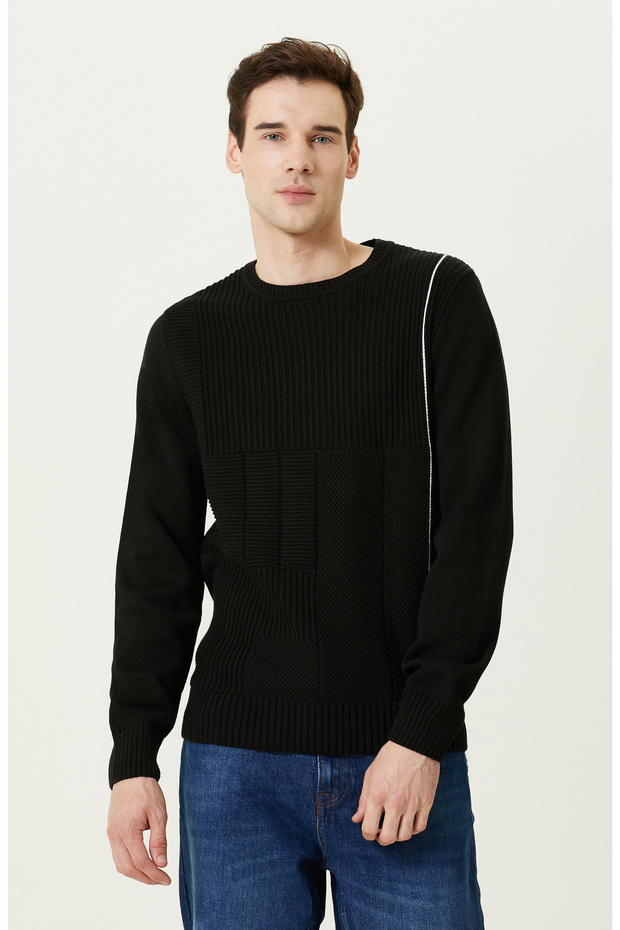 Örgü Detaylı Siyah Triko Kazak - 1