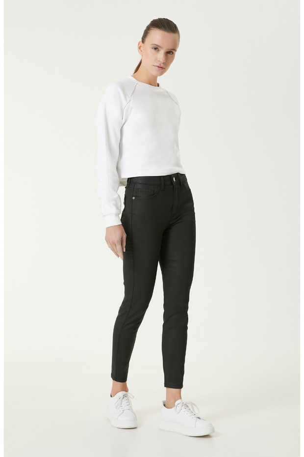 Kırık Beyaz Sweatshirt - 3